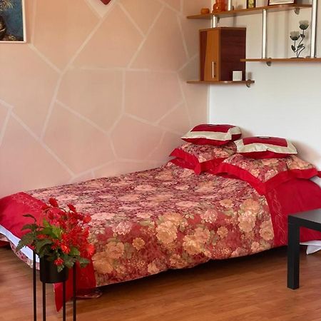 Charming quiet studio Coltea Old Town Bucarest Exterior foto